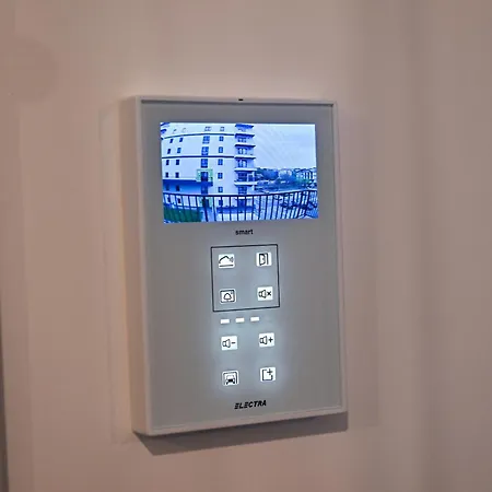 Emily's Self Check-in & Private Parking