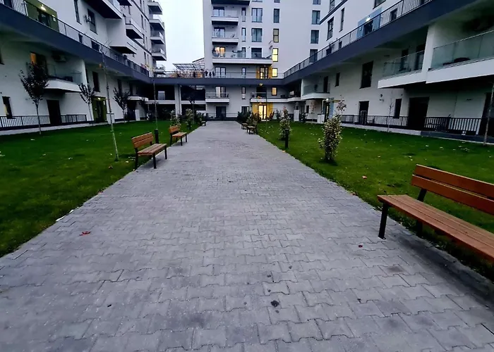 Emily's Self Check-in & Private Parking *