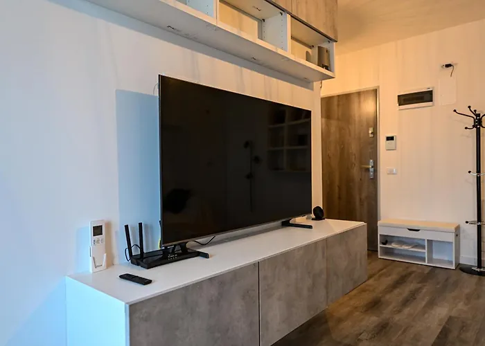 Emily's Self Check-in & Private Parking Appartamento Craiova