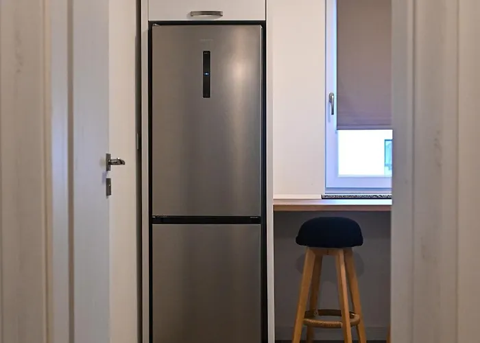 Emily's Self Check-in & Private Parking *