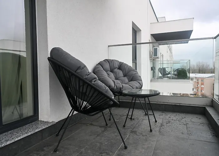 Emily's Self Check-in & Private Parking