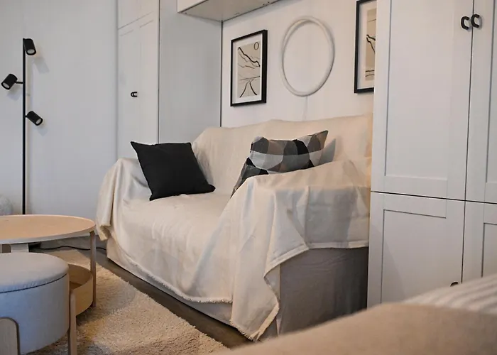 Emily's Self Check-in & Private Parking Appartamento